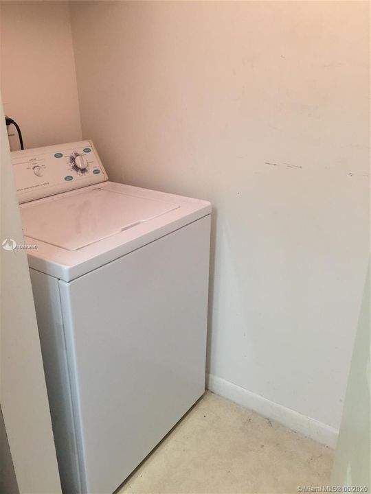 Recientemente alquilado: $1,275 (1 camas, 1 baños, 700 Pies cuadrados)