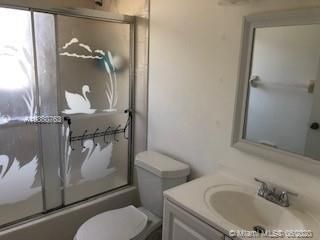 Recently Rented: $2,300 (3 beds, 2 baths, 1350 Square Feet)