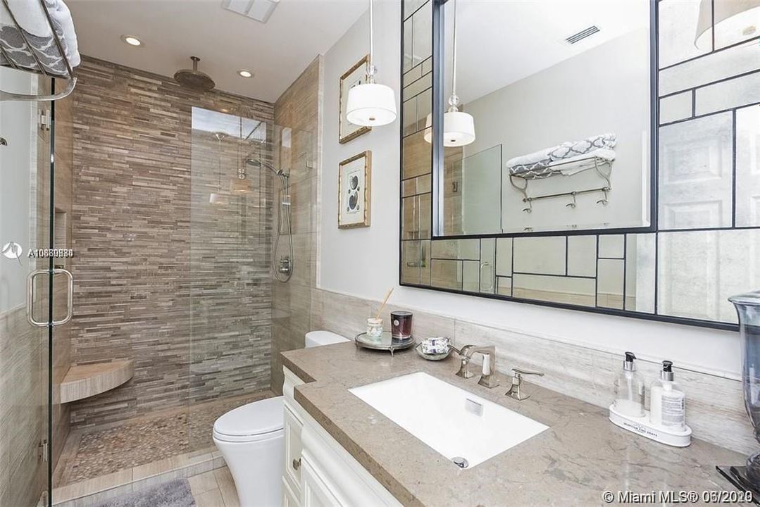 Recently Rented: $6,400 (5 beds, 3 baths, 3398 Square Feet)