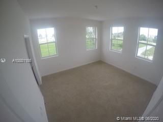Недавно арендовано: $2,000 (4 спален, 3 ванн, 1674 Квадратных фут)