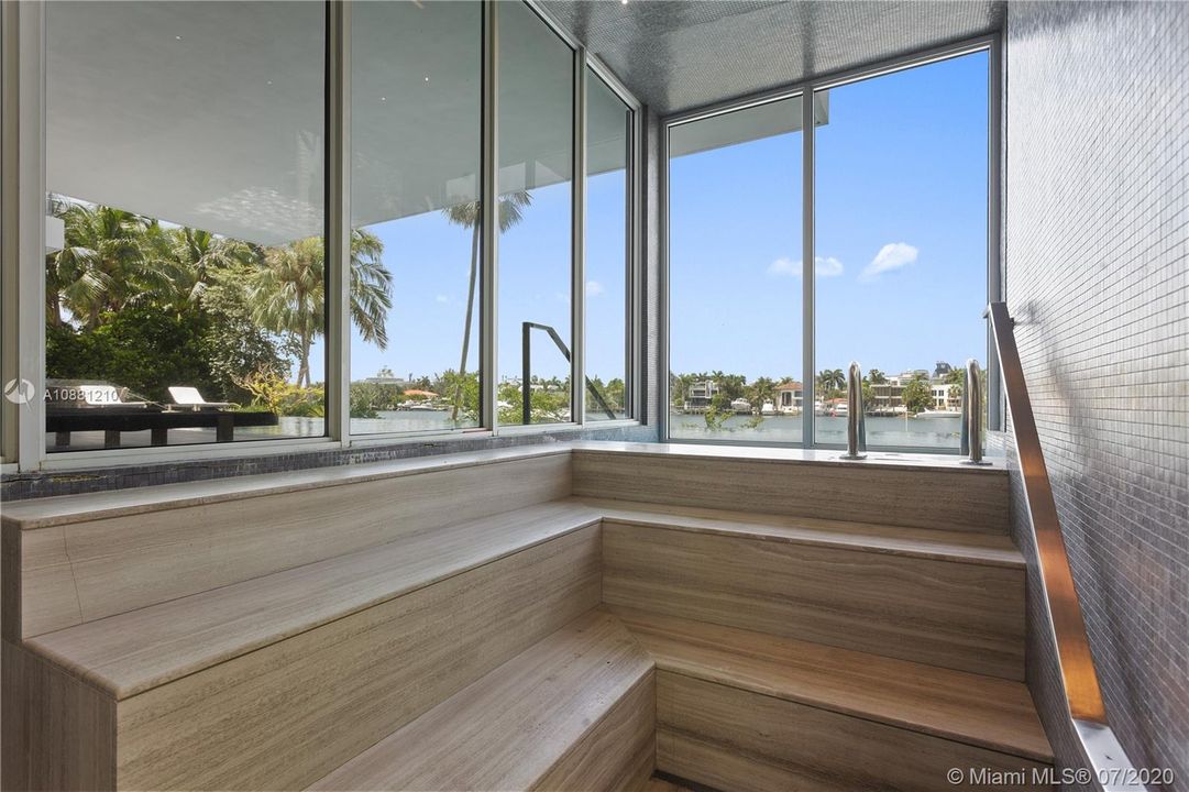 Recently Sold: $27,990,000 (5 beds, 5 baths, 10754 Square Feet)