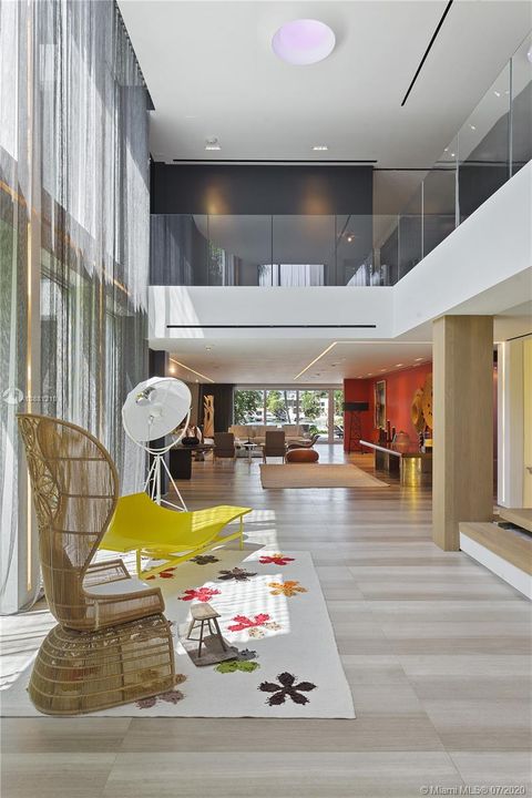 Recently Sold: $27,990,000 (5 beds, 5 baths, 10754 Square Feet)
