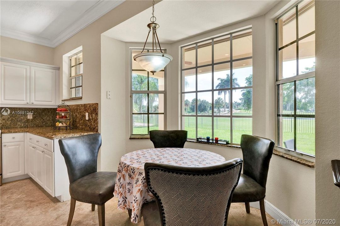 BREAKFAST NOOK