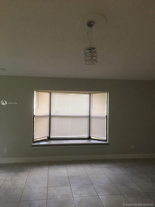 Недавно продано: $165,000 (2 спален, 2 ванн, 1008 Квадратных фут)