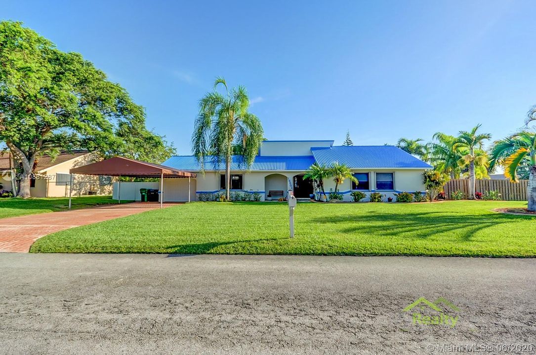 Recently Sold: $389,900 (3 beds, 2 baths, 1654 Square Feet)