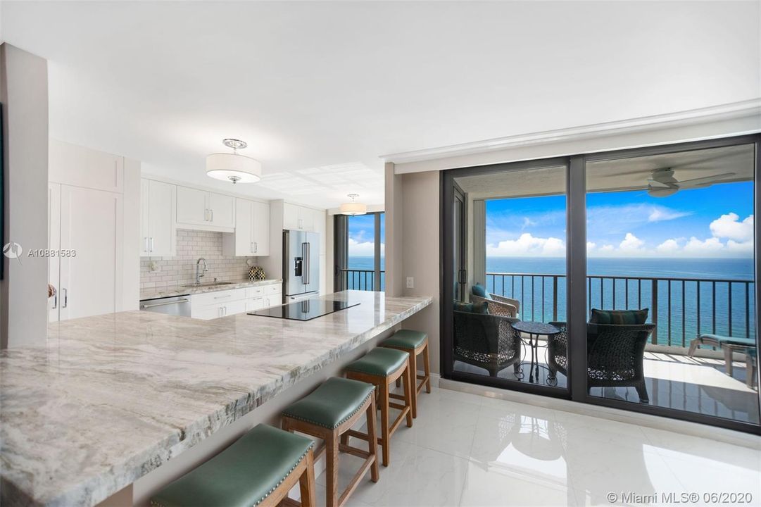 Recently Sold: $774,900 (2 beds, 2 baths, 1500 Square Feet)