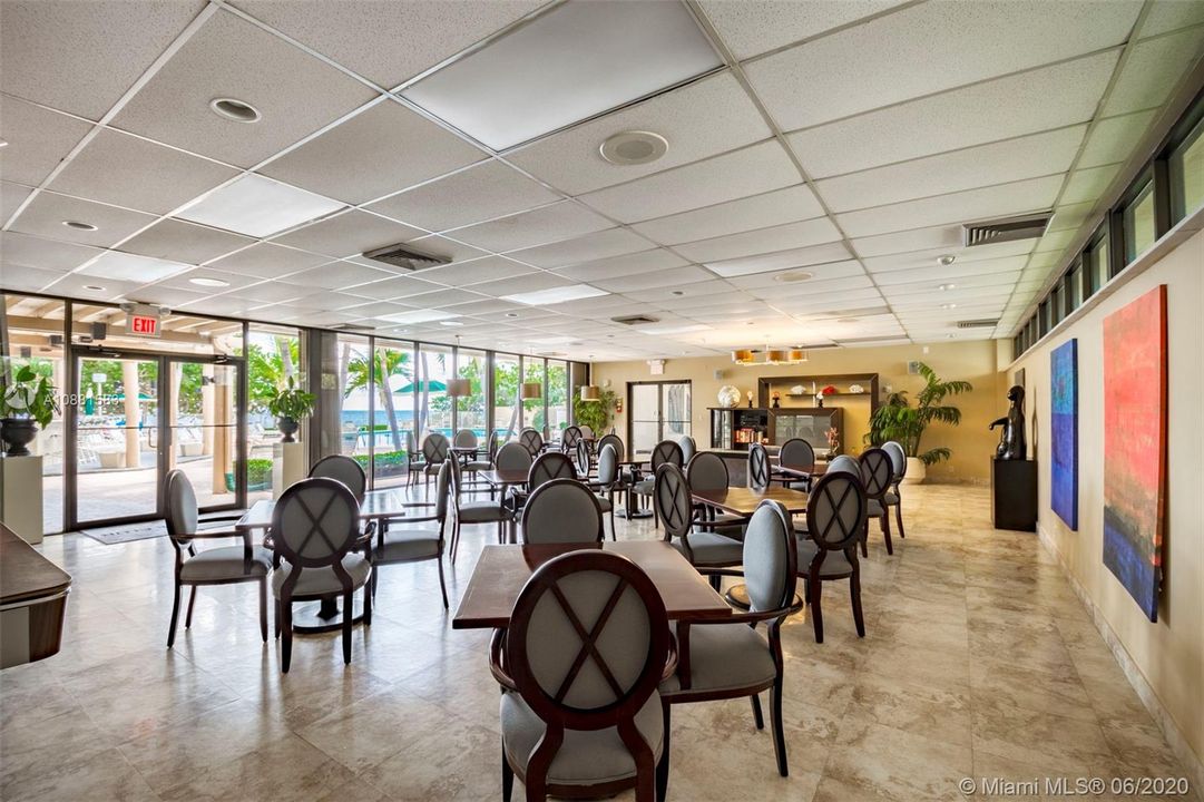 Recently Sold: $774,900 (2 beds, 2 baths, 1500 Square Feet)