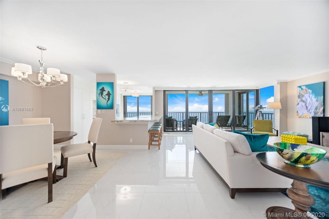 Recently Sold: $774,900 (2 beds, 2 baths, 1500 Square Feet)