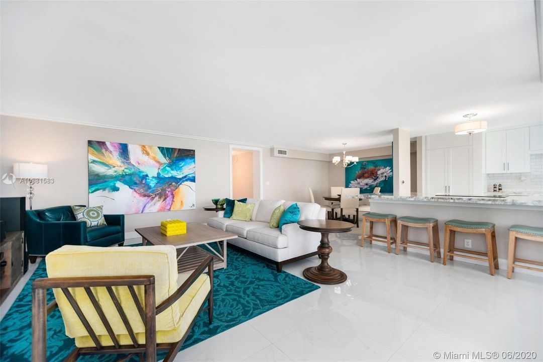Recently Sold: $774,900 (2 beds, 2 baths, 1500 Square Feet)