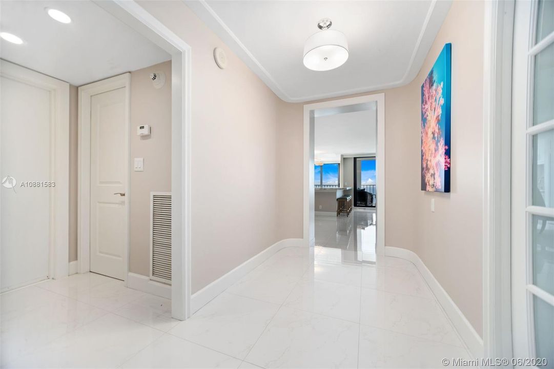 Recently Sold: $774,900 (2 beds, 2 baths, 1500 Square Feet)
