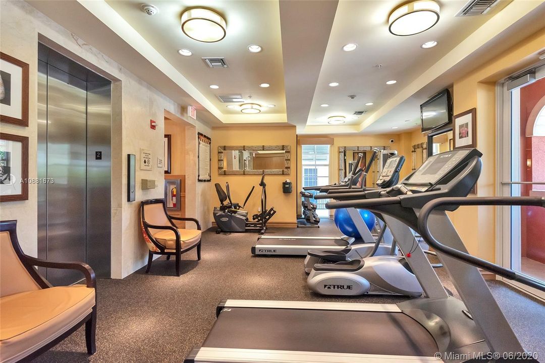 最近租的: $4,000 (3 贝兹, 2 浴室, 1500 平方英尺)