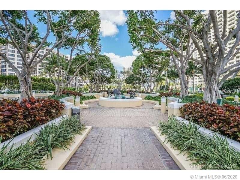 Recently Sold: $2,195,000 (4 beds, 4 baths, 2767 Square Feet)