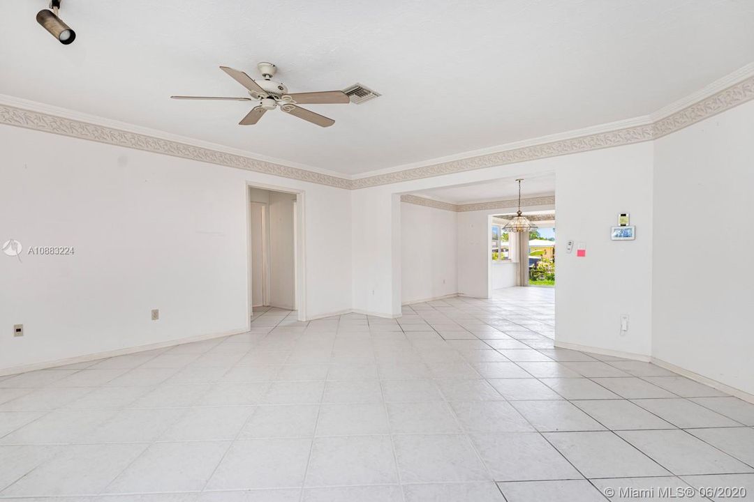 Recently Sold: $529,999 (3 beds, 2 baths, 1892 Square Feet)