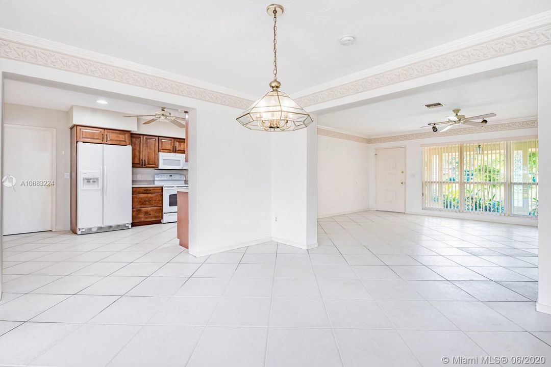 Recently Sold: $529,999 (3 beds, 2 baths, 1892 Square Feet)