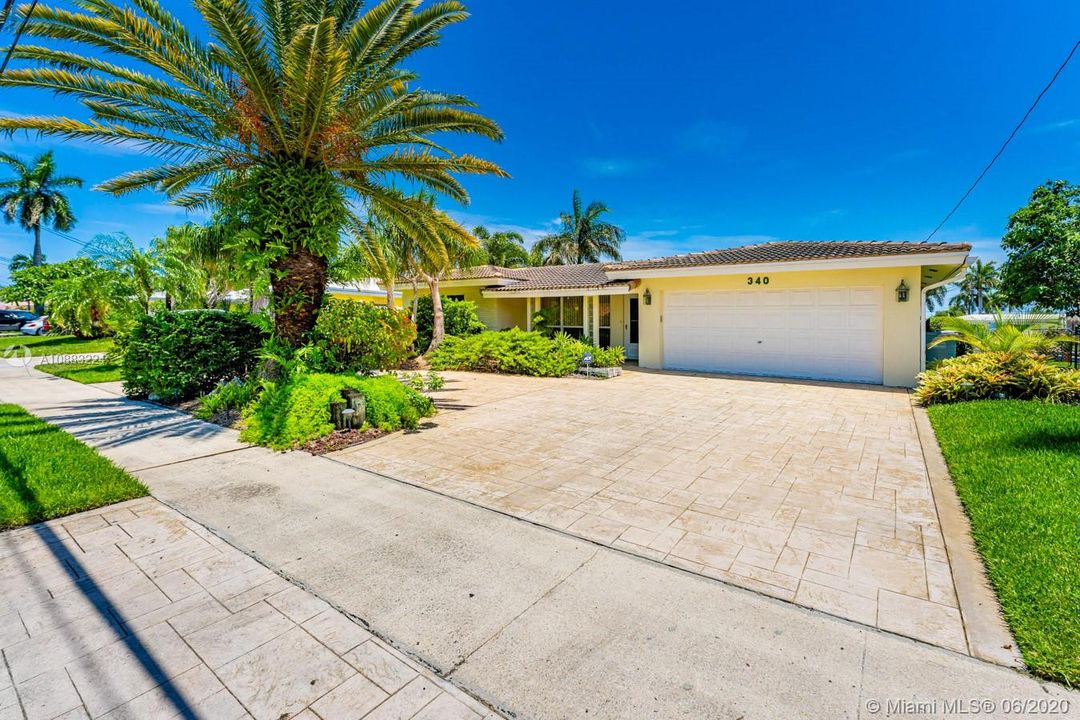 Recently Sold: $529,999 (3 beds, 2 baths, 1892 Square Feet)