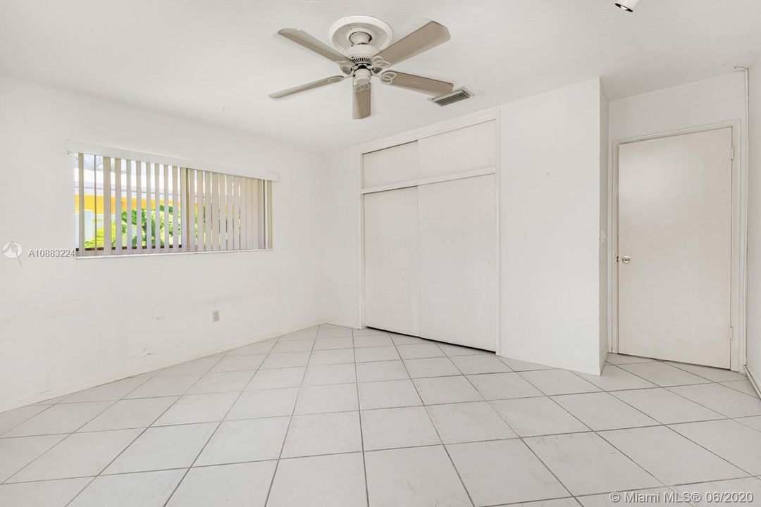 Recently Sold: $529,999 (3 beds, 2 baths, 1892 Square Feet)