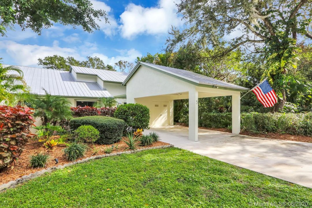 最近售出: $305,000 (3 贝兹, 2 浴室, 1990 平方英尺)