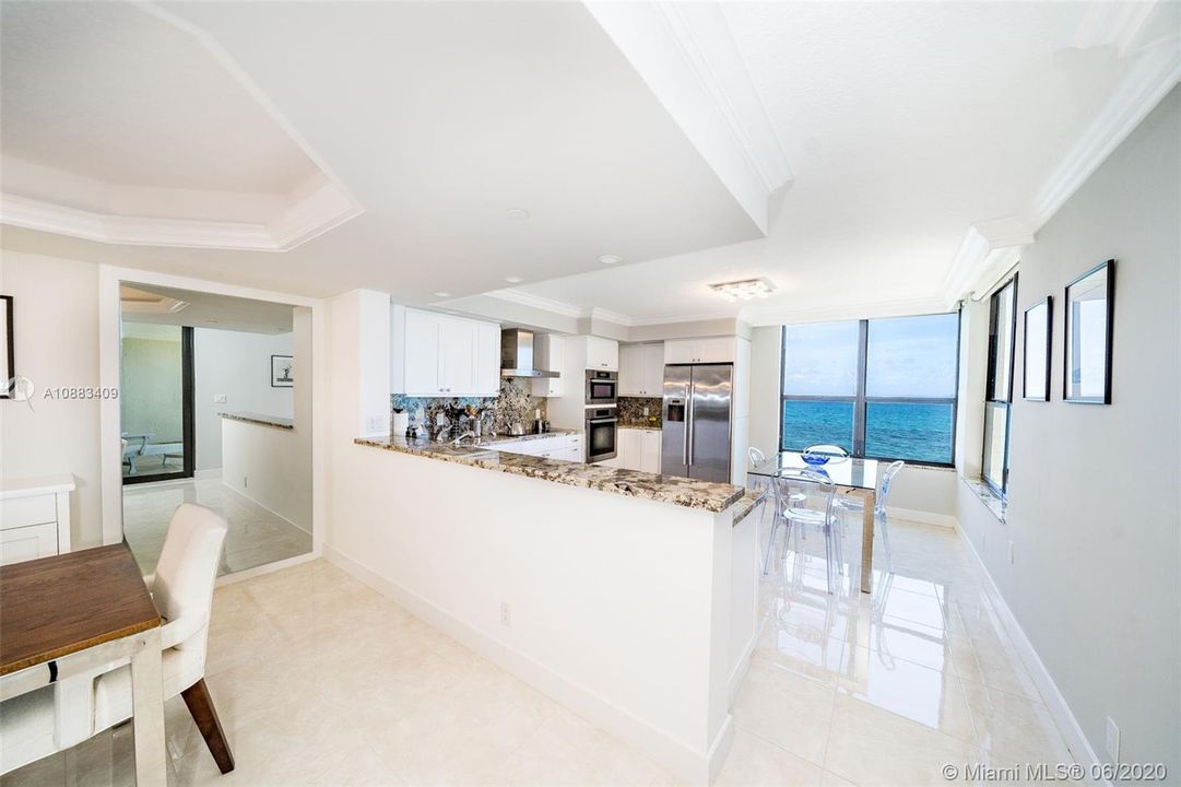 Recently Sold: $995,000 (2 beds, 2 baths, 2010 Square Feet)