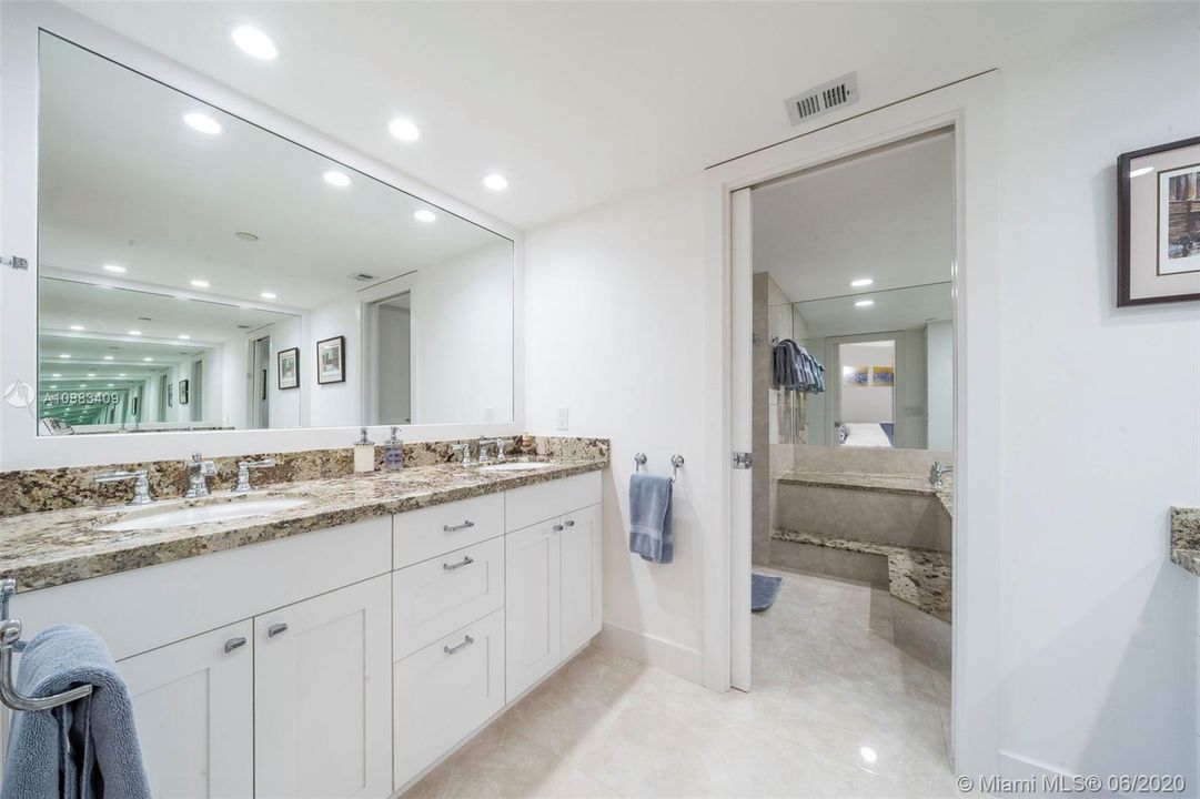Recently Sold: $995,000 (2 beds, 2 baths, 2010 Square Feet)