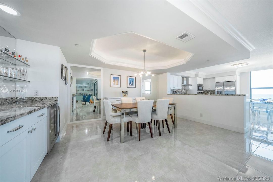 Recently Sold: $995,000 (2 beds, 2 baths, 2010 Square Feet)