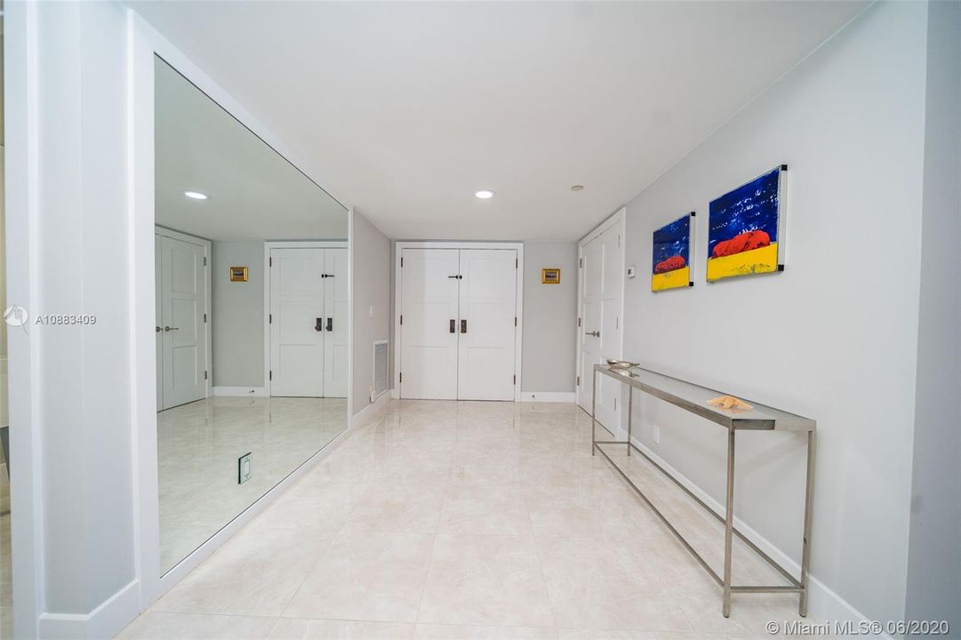 Recently Sold: $995,000 (2 beds, 2 baths, 2010 Square Feet)