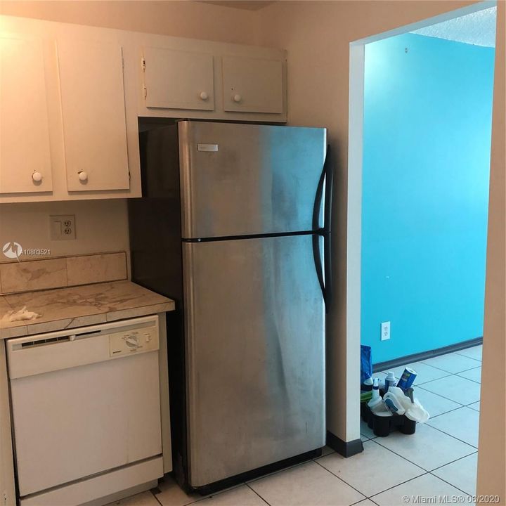 Recently Sold: $99,000 (1 beds, 1 baths, 780 Square Feet)