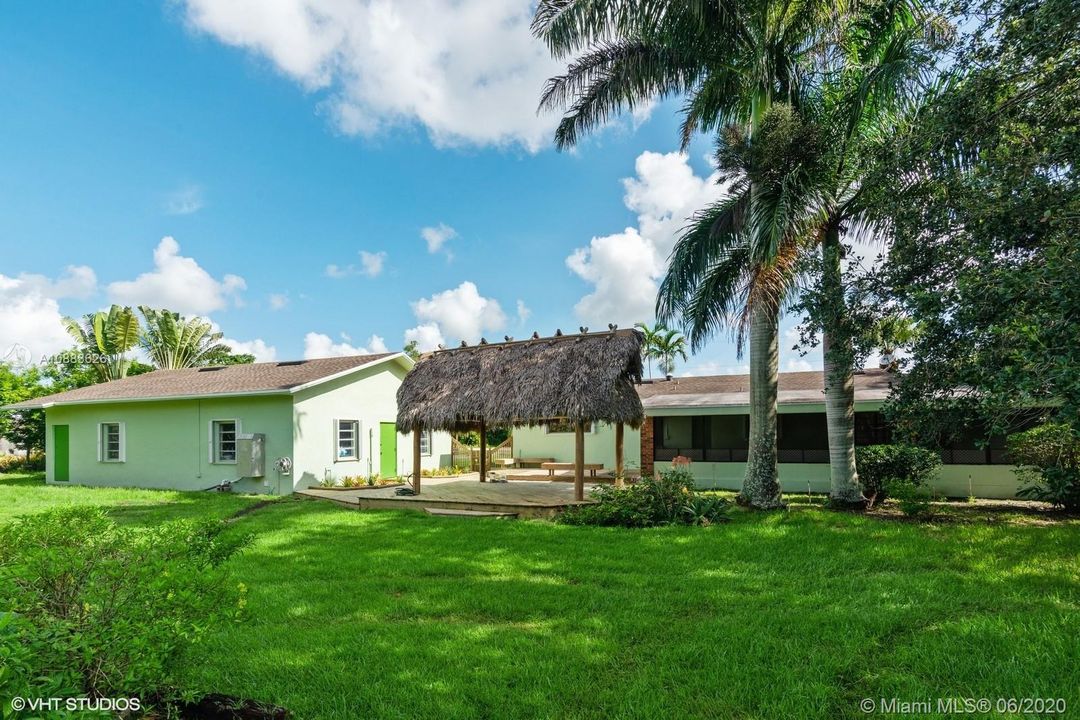 Недавно продано: $494,900 (3 спален, 2 ванн, 1682 Квадратных фут)