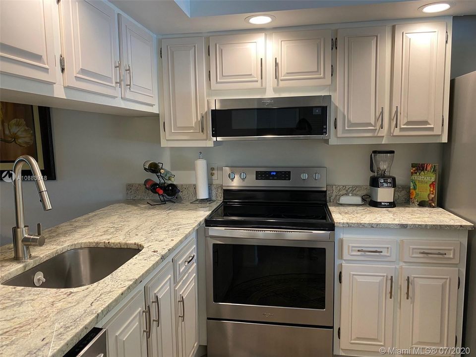 UPDATED KITCHEN - NEW GRANITE COUNTER-TOPS