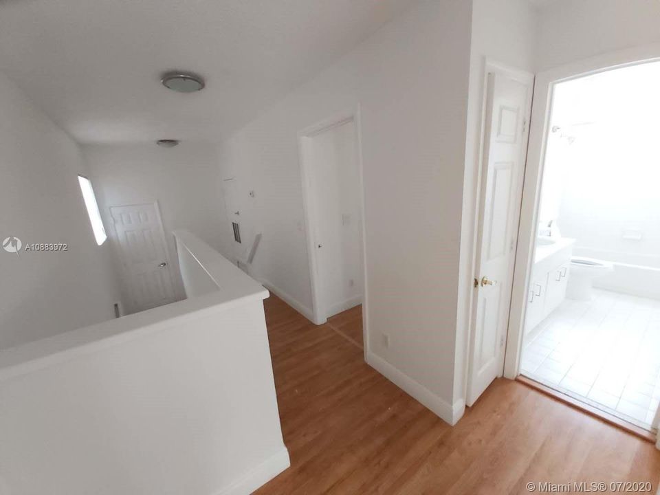 Недавно арендовано: $2,780 (4 спален, 2 ванн, 1999 Квадратных фут)