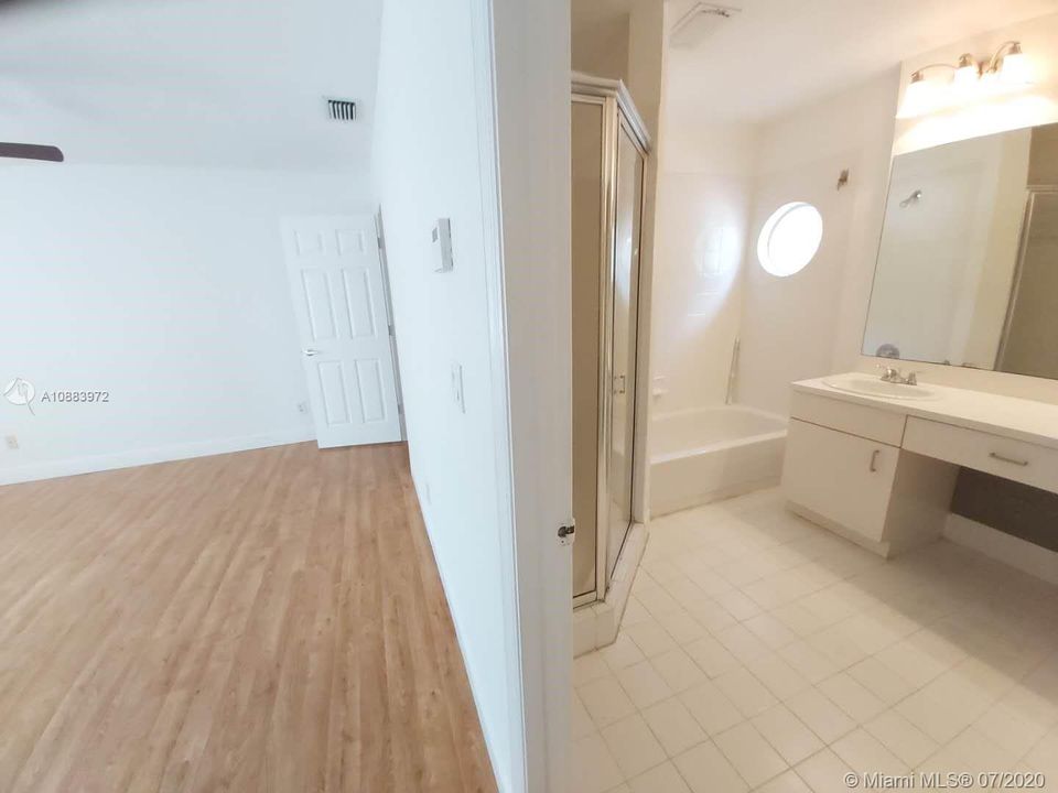 Недавно арендовано: $2,780 (4 спален, 2 ванн, 1999 Квадратных фут)