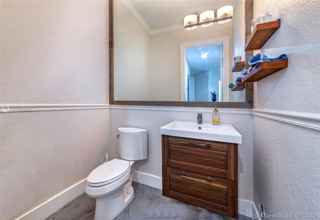 Недавно продано: $649,000 (3 спален, 3 ванн, 2921 Квадратных фут)