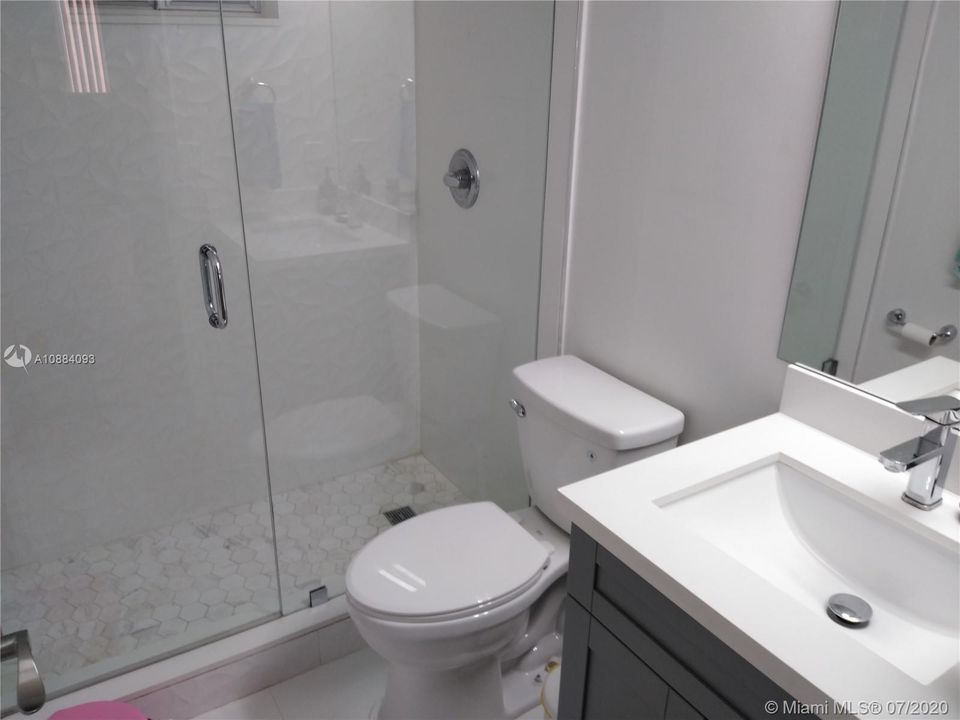 Недавно продано: $360,000 (3 спален, 2 ванн, 1388 Квадратных фут)