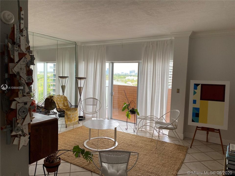 Recientemente alquilado: $1,250 (0 camas, 1 baños, 580 Pies cuadrados)