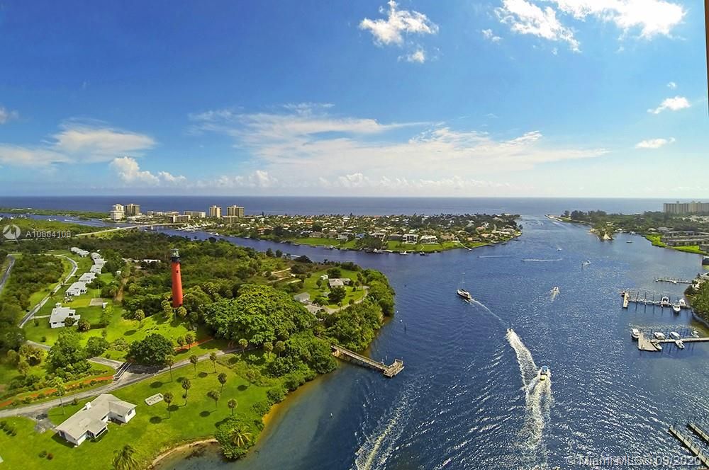 Недавно продано: $474,900 (3 спален, 2 ванн, 1975 Квадратных фут)