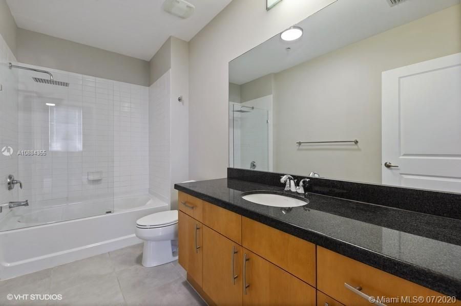 Recently Sold: $424,990 (2 beds, 2 baths, 1278 Square Feet)