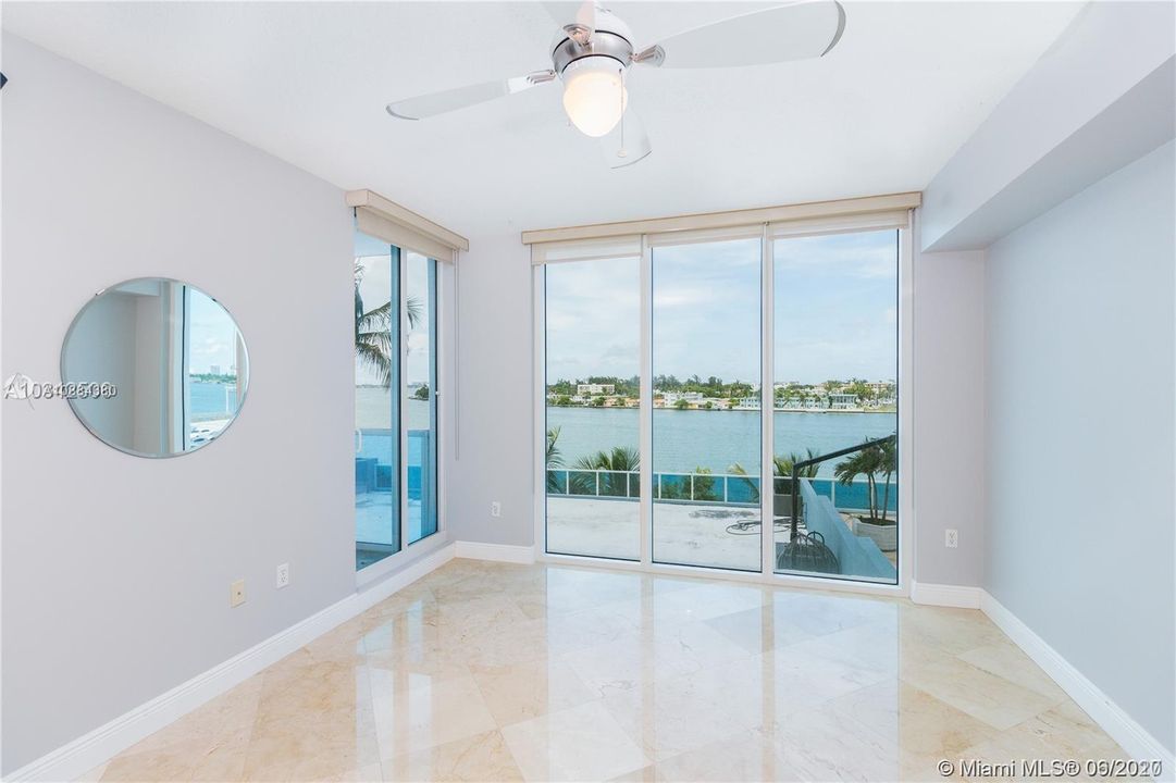 Recently Rented: $2,400 (2 beds, 2 baths, 1413 Square Feet)