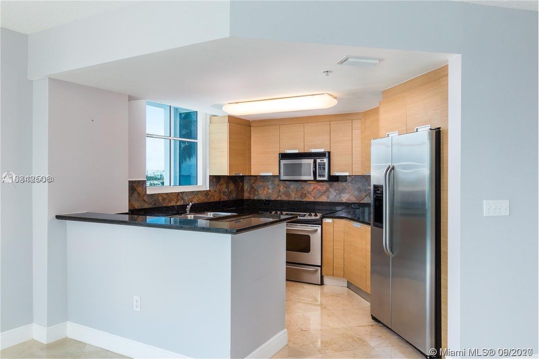Recently Rented: $2,400 (2 beds, 2 baths, 1413 Square Feet)
