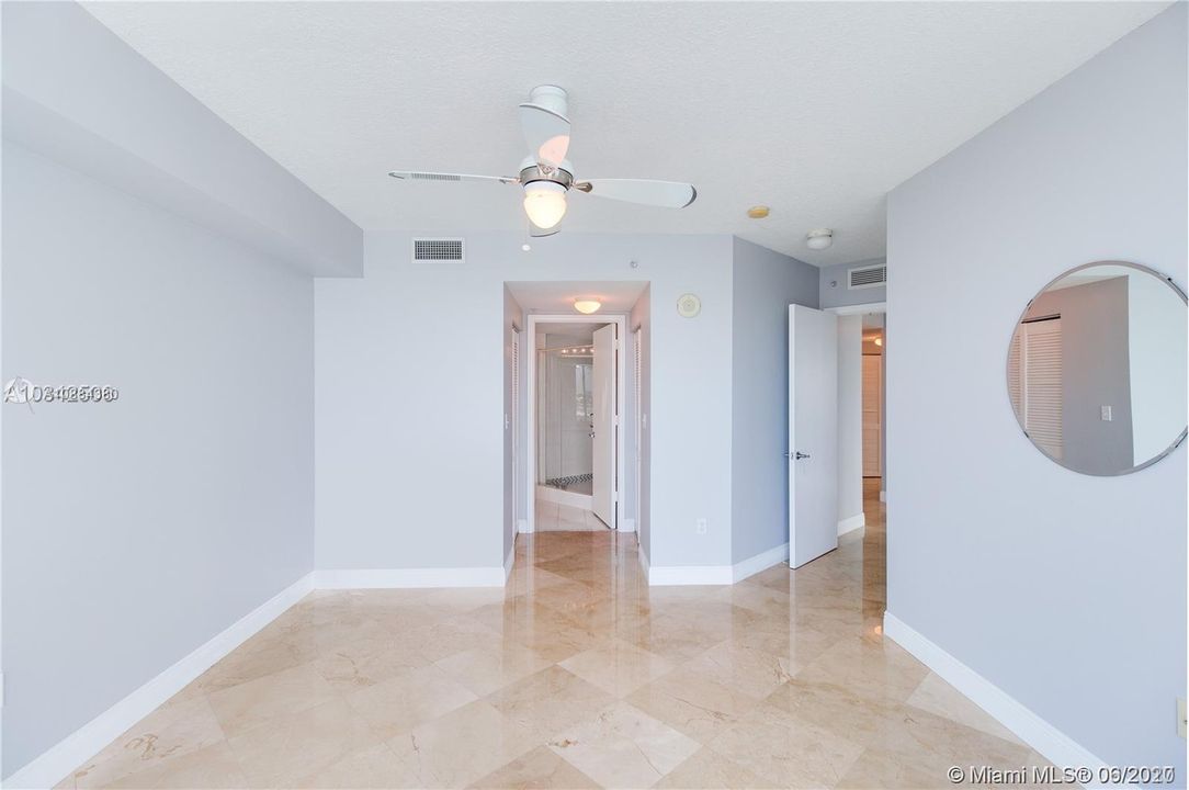 Recently Rented: $2,400 (2 beds, 2 baths, 1413 Square Feet)