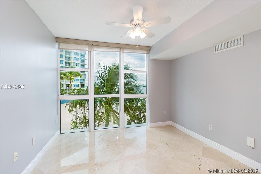 Recently Rented: $2,400 (2 beds, 2 baths, 1413 Square Feet)