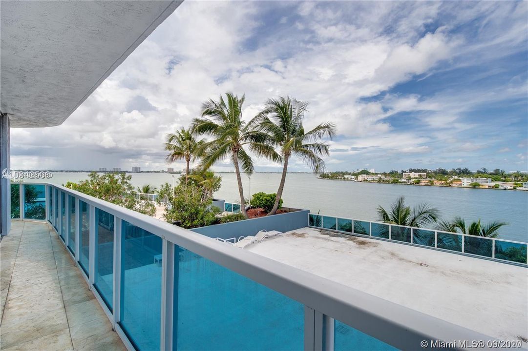 Recently Rented: $2,400 (2 beds, 2 baths, 1413 Square Feet)