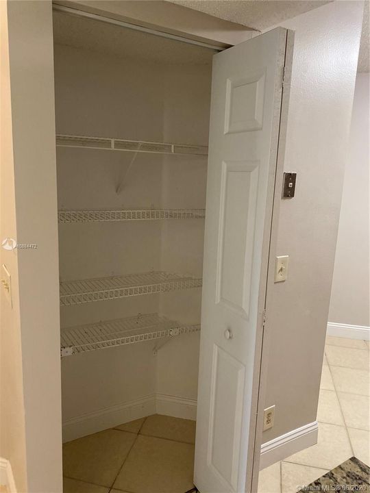 KITCHEN PANTRY CLOSET