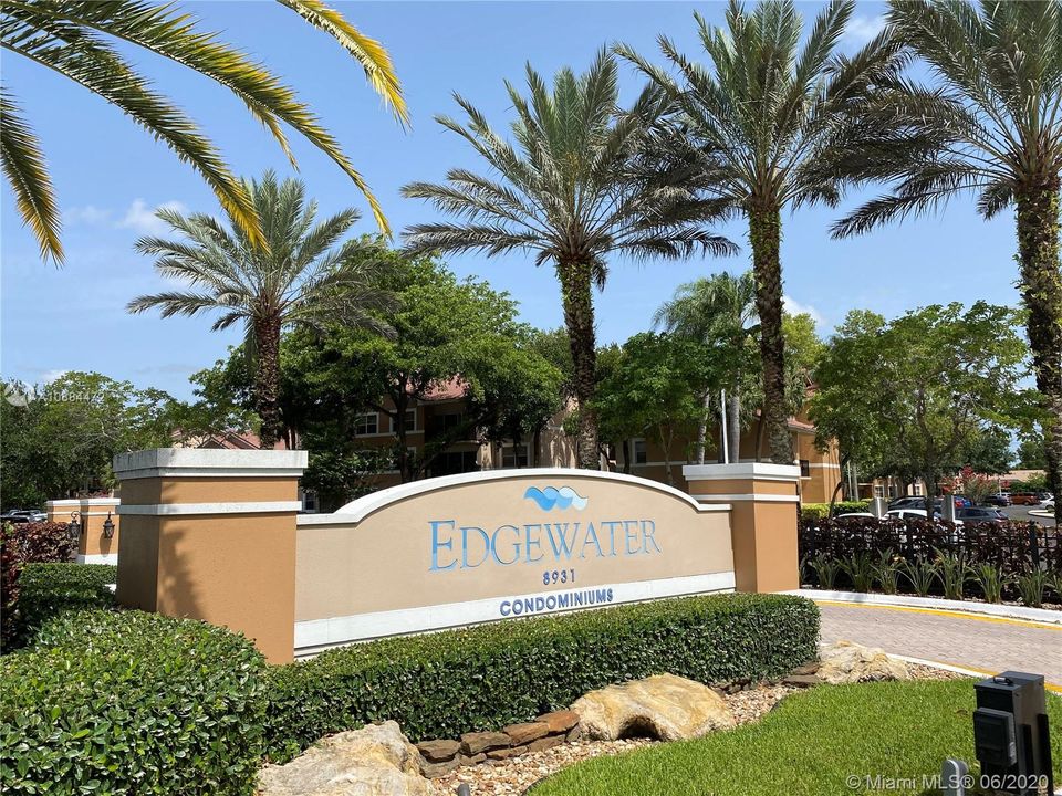 MAIN GATE WITH INTERCOM SYSTEM CALL AGENT FOR COMBINATION