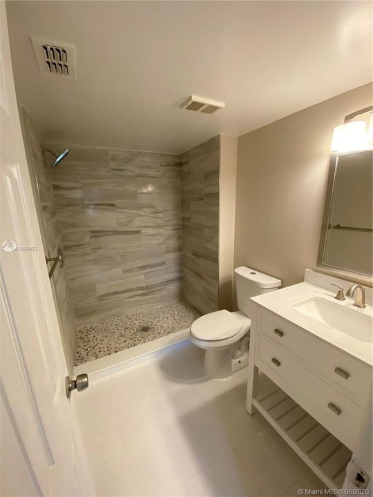 MASTER BATHROOM,FRESHLY PAINTED AND RECENTLY REMODEL