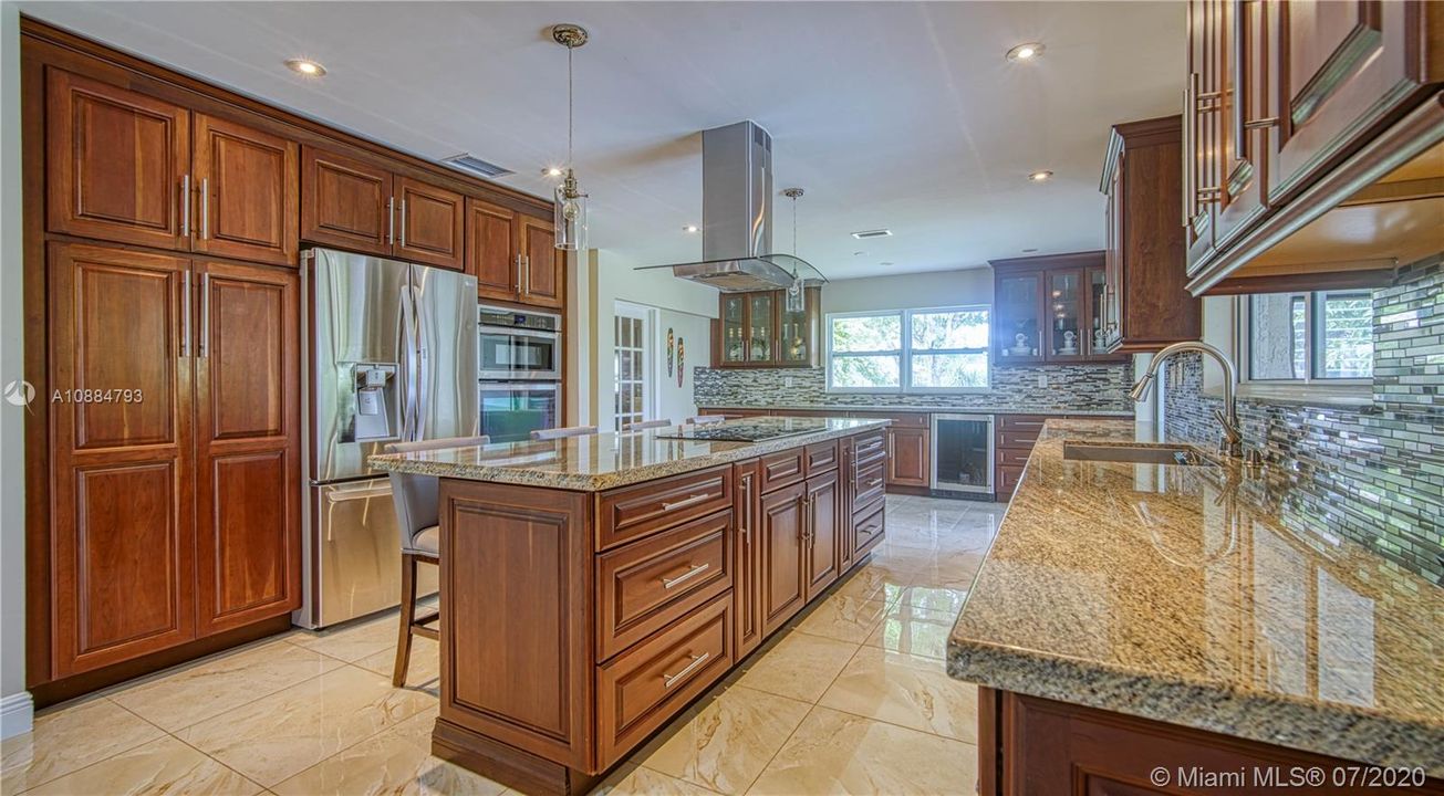 Gourmet Kitchen - 2