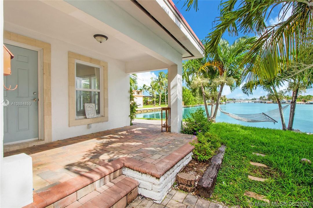 Недавно арендовано: $3,700 (3 спален, 2 ванн, 1158 Квадратных фут)