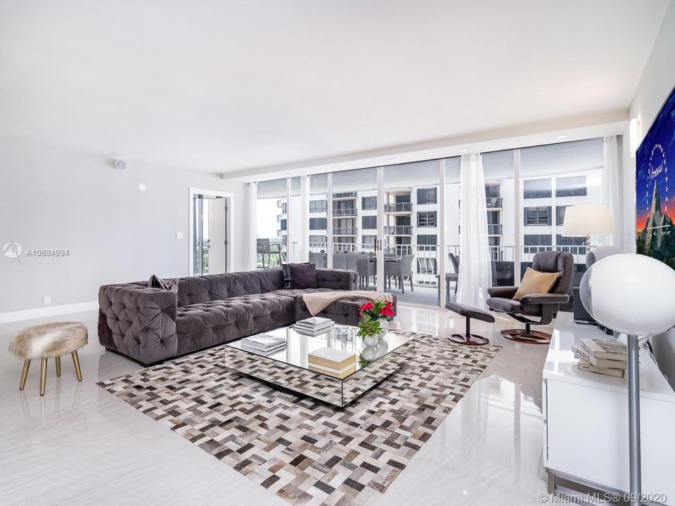 Recently Sold: $1,790,000 (2 beds, 3 baths, 2540 Square Feet)