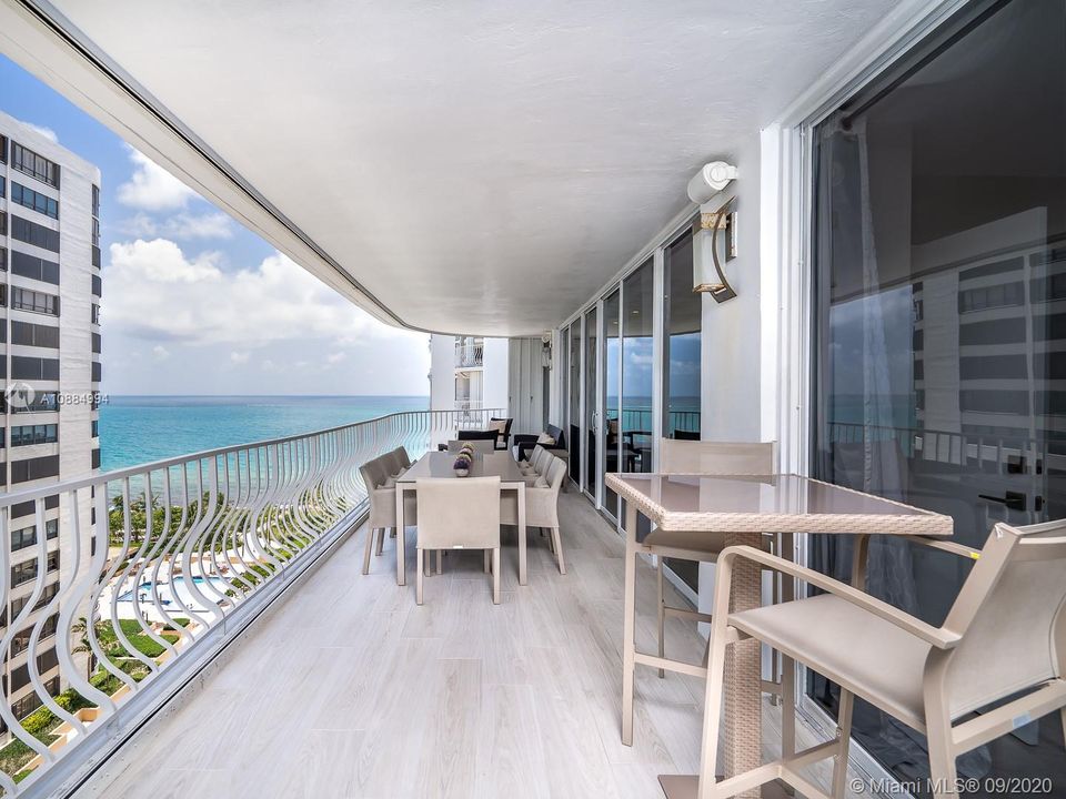 Recently Sold: $1,790,000 (2 beds, 3 baths, 2540 Square Feet)