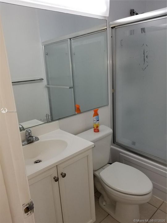 Vendido Recientemente: $44,900 (1 camas, 1 baños, 590 Pies cuadrados)