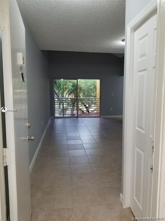 Recently Rented: $1,600 (2 beds, 2 baths, 1067 Square Feet)