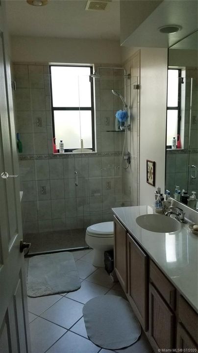Недавно арендовано: $5,000 (4 спален, 3 ванн, 2920 Квадратных фут)